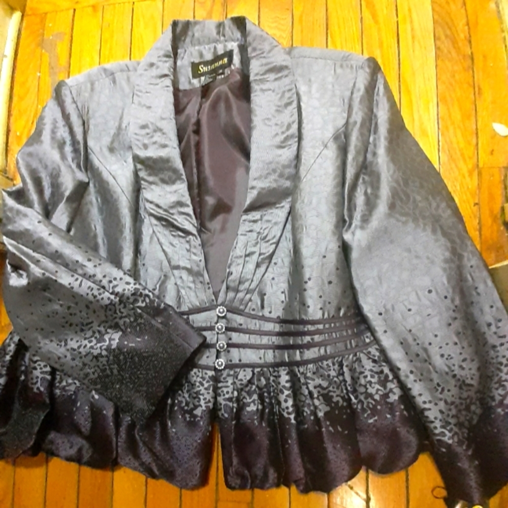 Formal burgundy/purple 3pc skirt suit